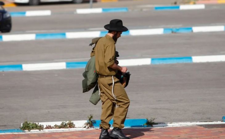 مأزق القوى البشرية في الجيش الإسرائيلي باق رغم تجاوز نتنياهو أزمة تجنيد الحريديم